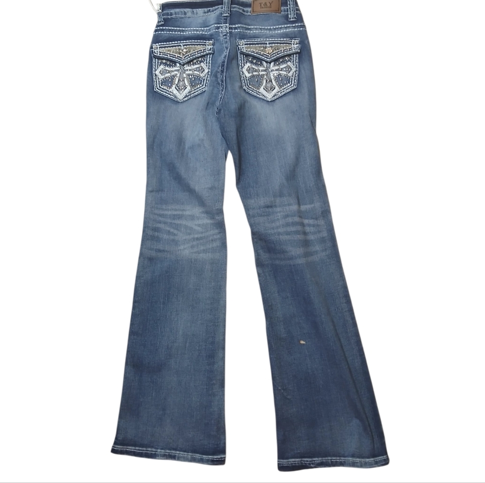 NWT Bedazzled Embellished Cross Design Medium Wash Flare Jeans Size 5/6